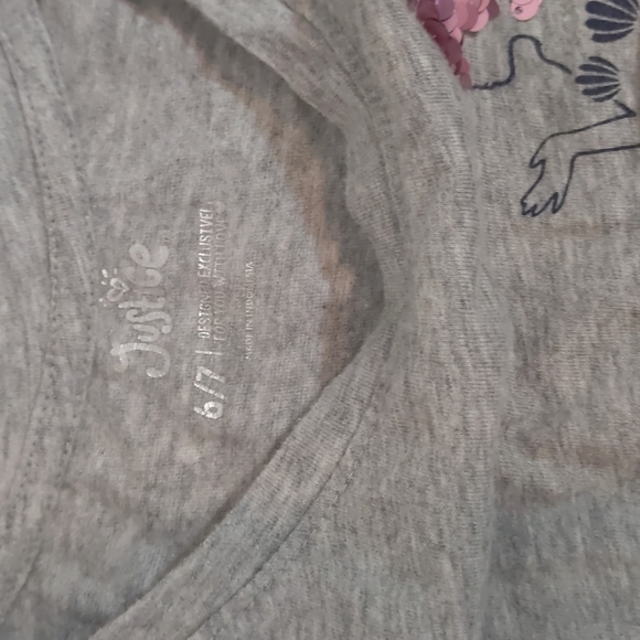 Cold shoulder mermaid top - Picture 5 of 6